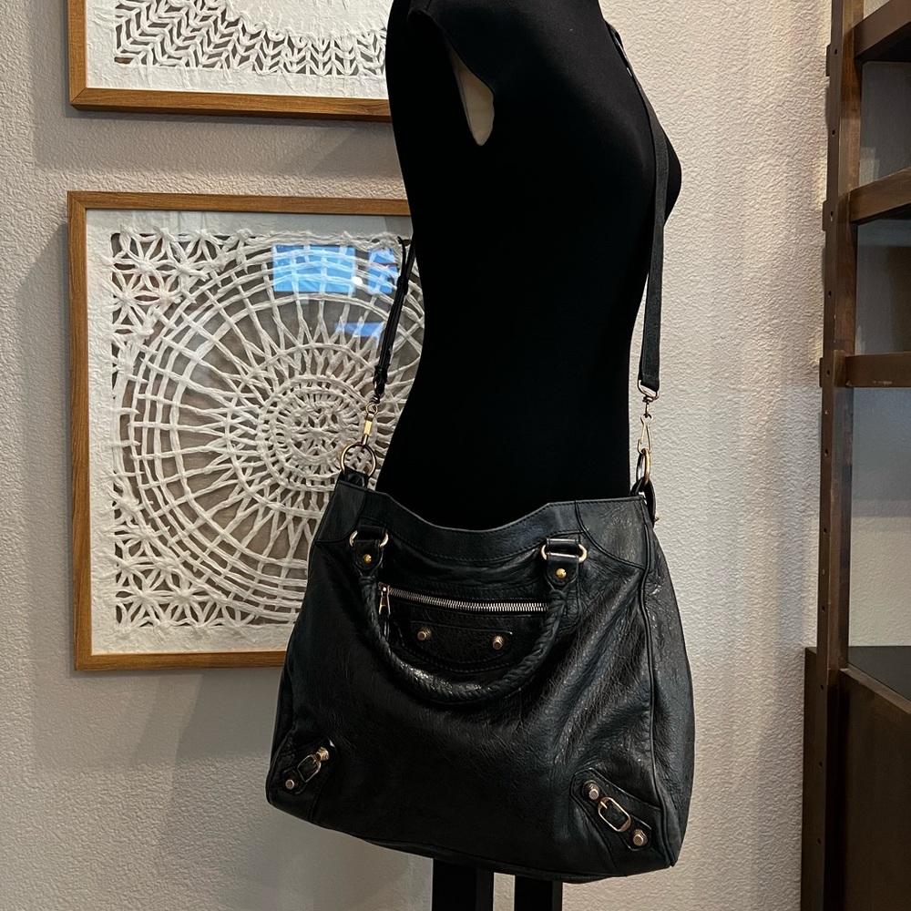 Balenciaga leather City shoulder bag purse